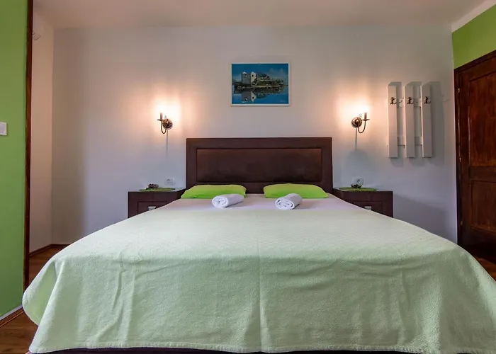 Apartments And Spa Miona